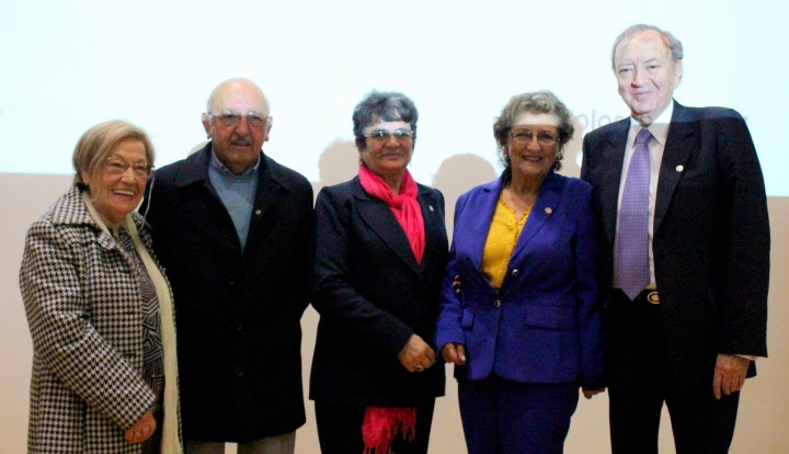 Día del Profesor: Primeras generaciones de profesores de la UC Temuco fueron destacadas en su día